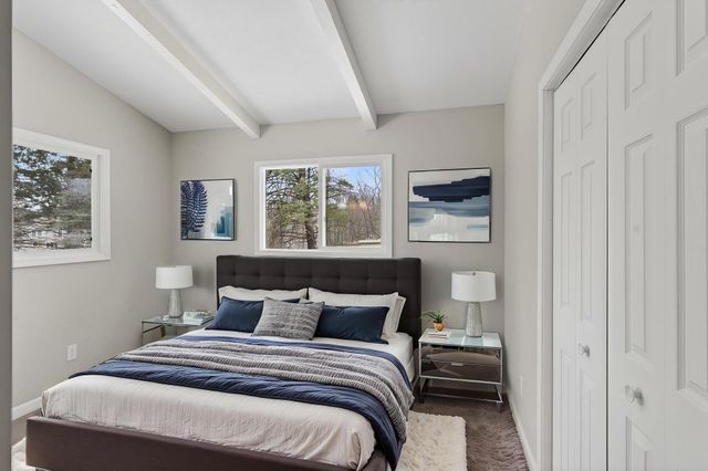 2702 Erin Lane NE, Rochester, MN 55906