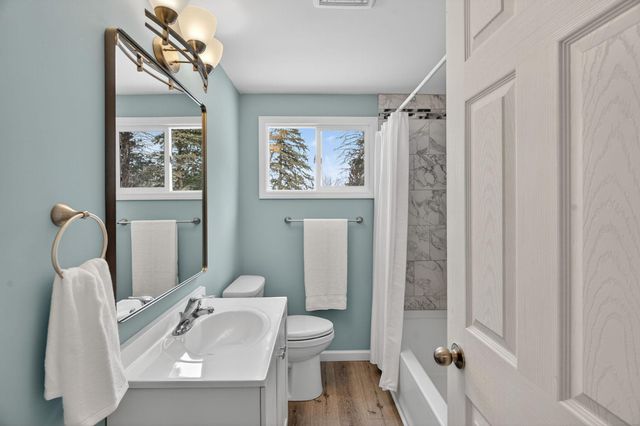 2702 Erin Lane NE, Rochester, MN 55906