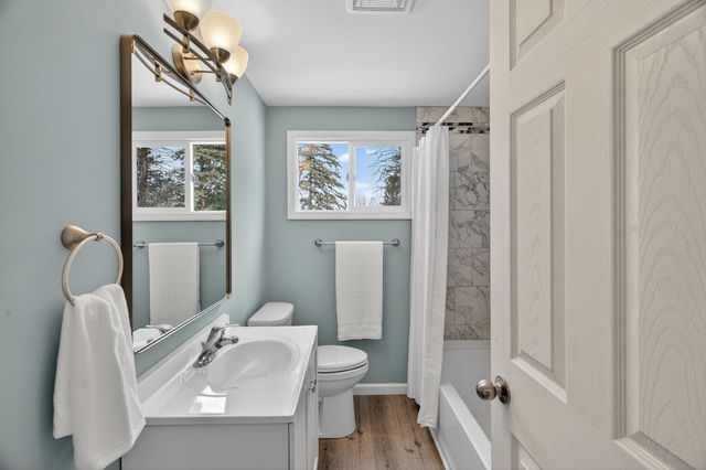 2702 Erin Lane NE, Rochester, MN 55906