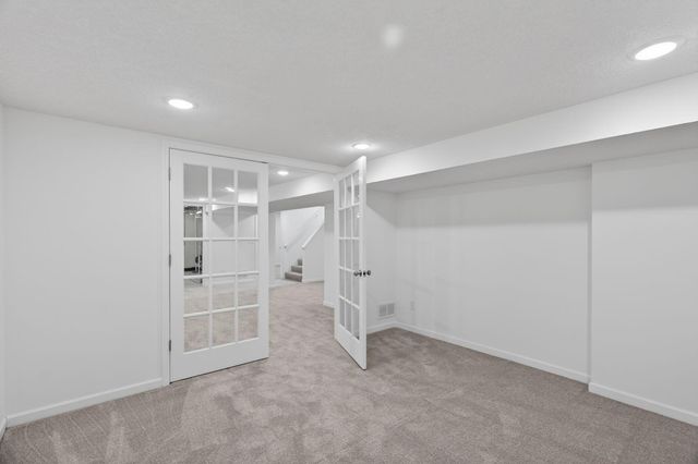 2702 Erin Lane NE, Rochester, MN 55906