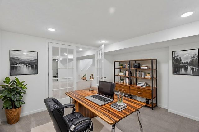 2702 Erin Lane NE, Rochester, MN 55906