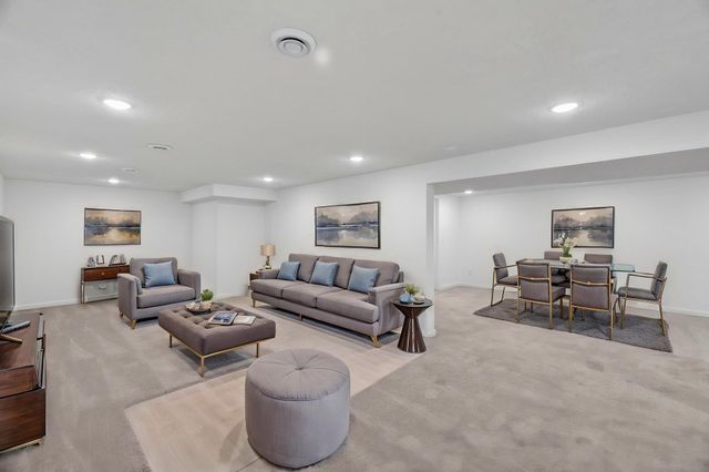 2702 Erin Lane NE, Rochester, MN 55906