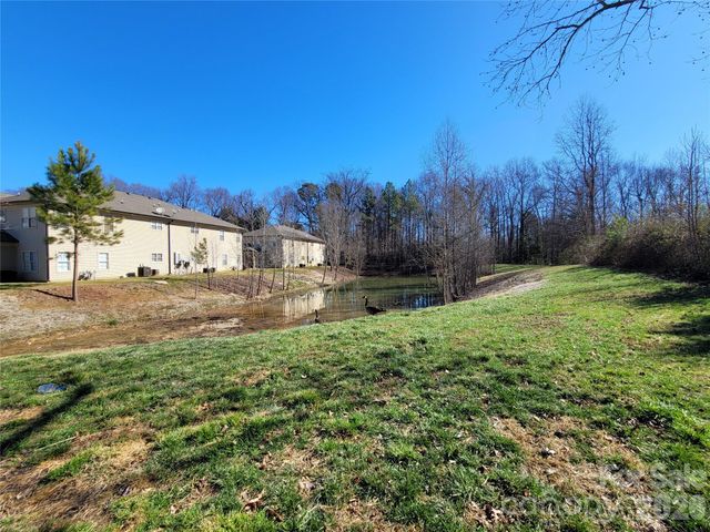 6525 Quarterbridge Lane, Charlotte, NC 28262