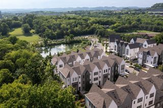 342 E Village Ln, Nashville, TN 37216