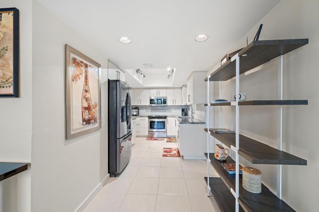 3970 N Ocean Drive 6, Singer Island, FL 33404