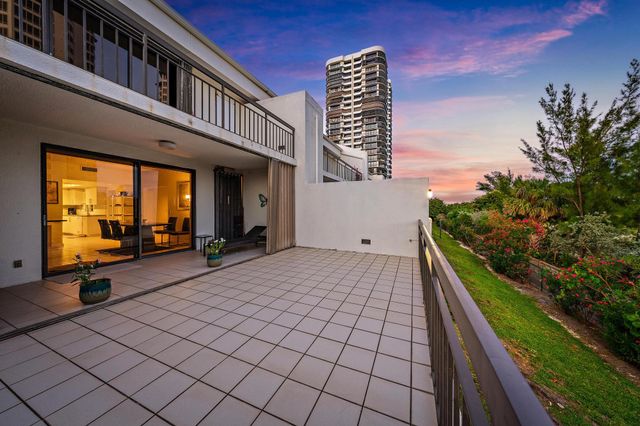 3970 N Ocean Drive 6, Singer Island, FL 33404