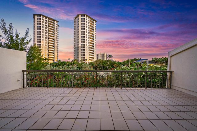 3970 N Ocean Drive 6, Singer Island, FL 33404