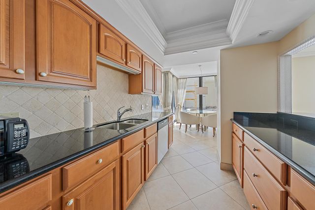 3970 N Ocean Drive 6, Singer Island, FL 33404