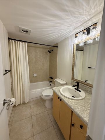 1100 Ponce De Leon Circle E307, Vero Beach, FL 32960