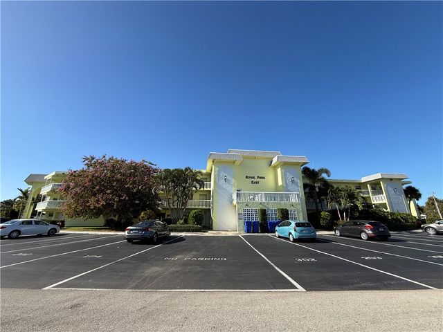 1100 Ponce De Leon Circle E307, Vero Beach, FL 32960