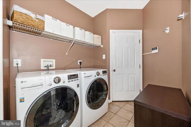 24322 RED BLAZE DR, Damascus, MD 20872