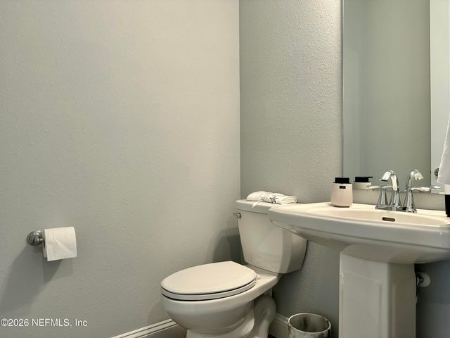 124 KILLARNEY Avenue, St. Johns, FL 32259