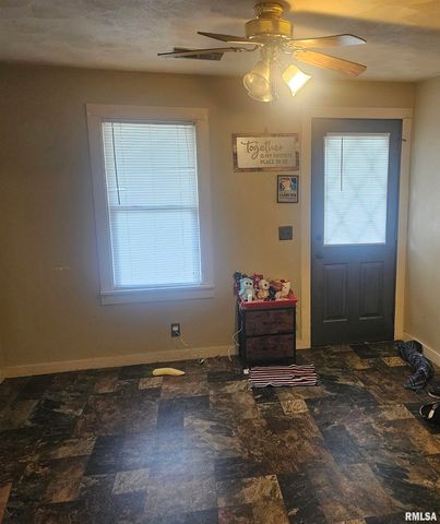 640 GRANT Place, Canton, IL 61520