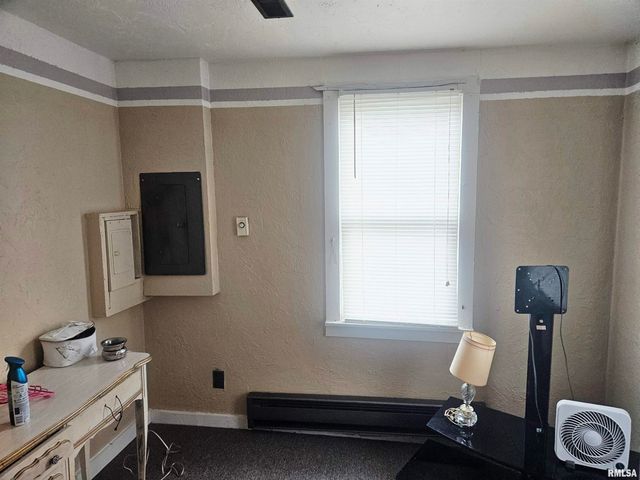 640 GRANT Place, Canton, IL 61520