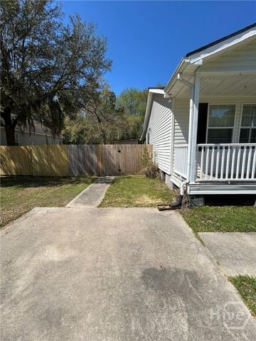 121 Calico Ct, Midway, GA 31320