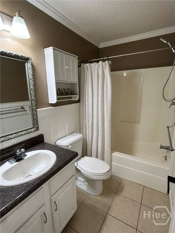 121 Calico Ct, Midway, GA 31320