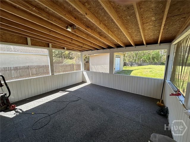 121 Calico Ct, Midway, GA 31320