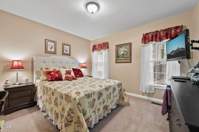 200 Melksham Road, Wake Forest, NC 27587