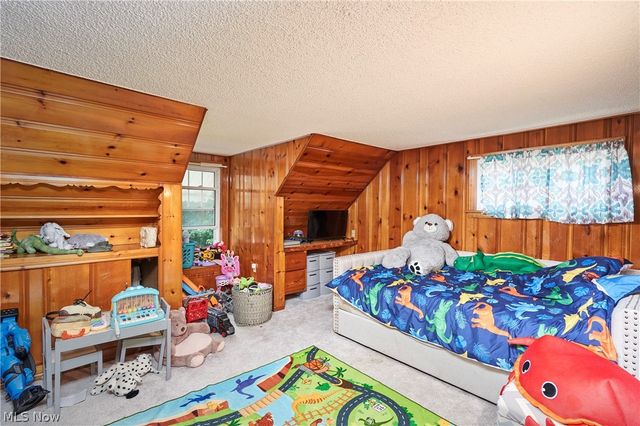 157 29th Street NW, Barberton, OH 44203
