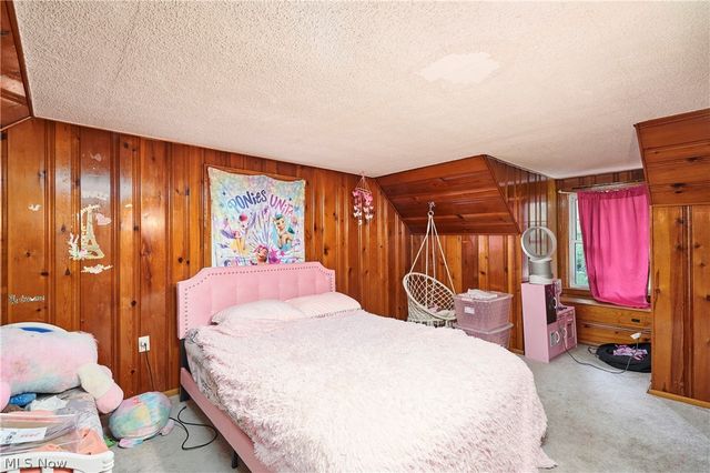 157 29th Street NW, Barberton, OH 44203