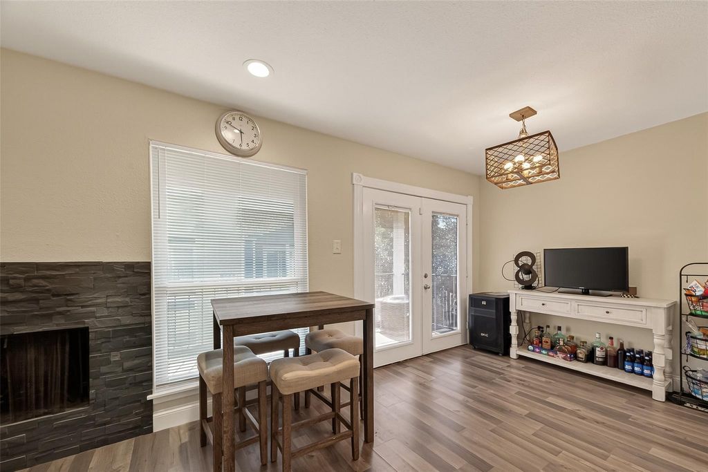 18515 Egret Bay Boulevard 1302, Houston, TX 77058