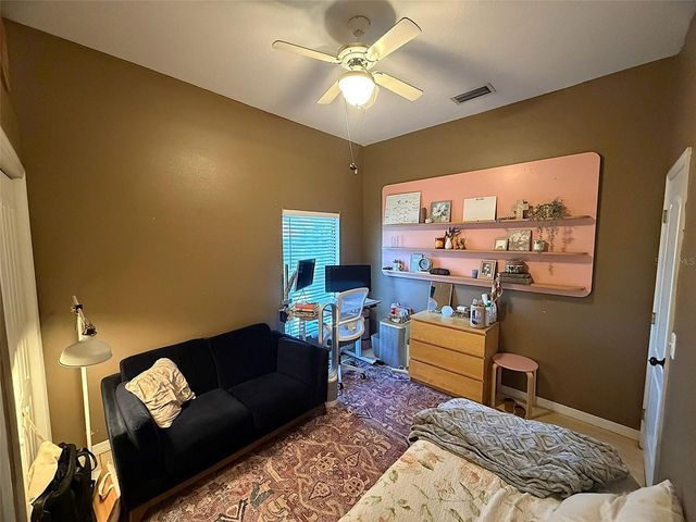 595 56TH AVENUE S, St Petersburg, FL 33705