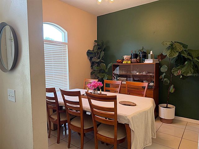 595 56TH AVENUE S, St Petersburg, FL 33705