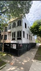 3456 N Claremont Avenue, Chicago, IL 60657