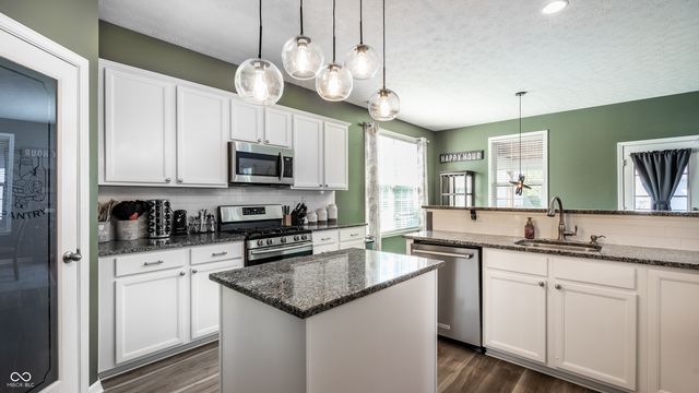 12290 Twyckenham Drive, Fishers, IN 46037
