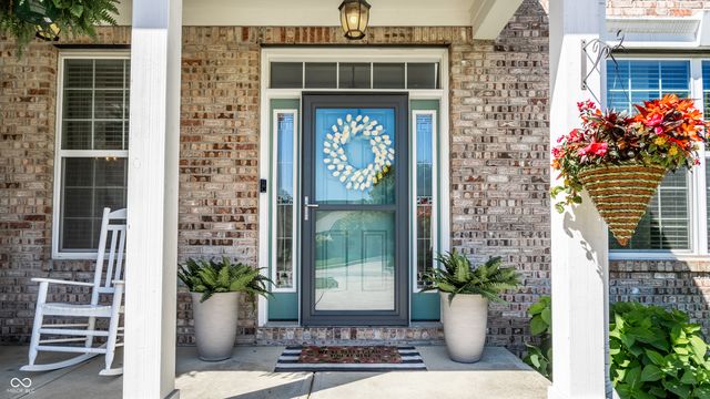 12290 Twyckenham Drive, Fishers, IN 46037