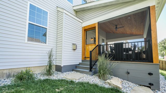 12290 Twyckenham Drive, Fishers, IN 46037