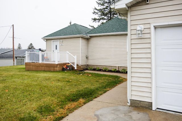 420 Broadway Avenue, Detroit Lakes, MN 56501