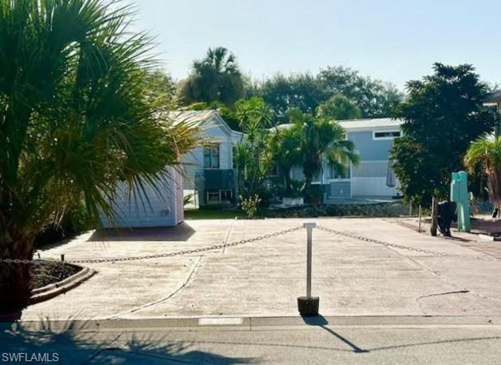 333 Imperial Wilderness BLVD, NAPLES, FL 34114 — exterior
