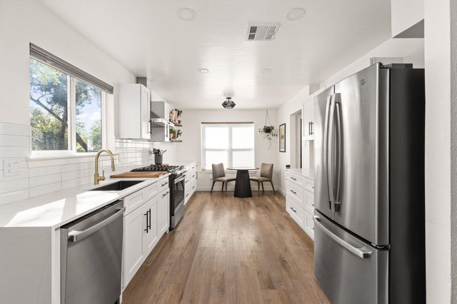 7909 Manassas DR, Austin, TX 78745