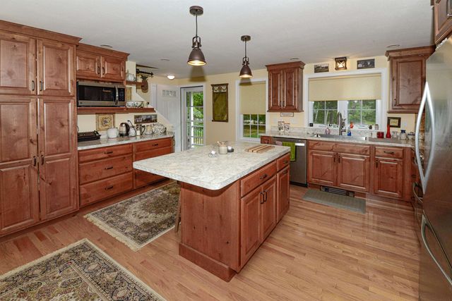 86 Brookstone Lane, Madison, NH 03849