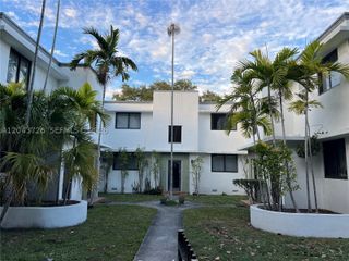 1895 SW 22nd #7, Miami, FL 33145