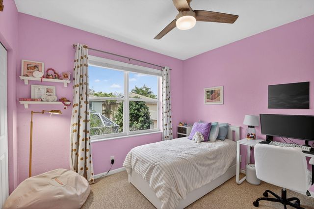 6941 Bruce Court, Lake Worth, FL 33463