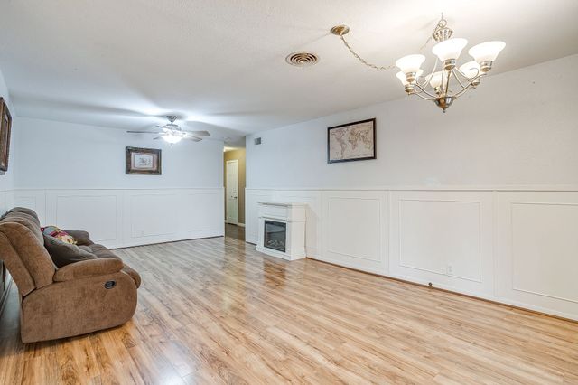 2020 Crestridge Street, Stephenville, TX 76401