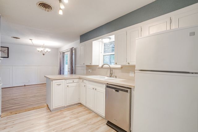 2020 Crestridge Street, Stephenville, TX 76401