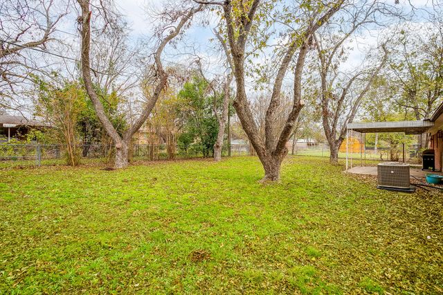 2020 Crestridge Street, Stephenville, TX 76401