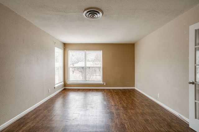 2020 Crestridge Street, Stephenville, TX 76401