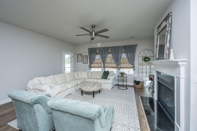 189 Lucca Drive, Summerville, SC 29486