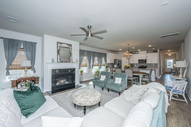 189 Lucca Drive, Summerville, SC 29486