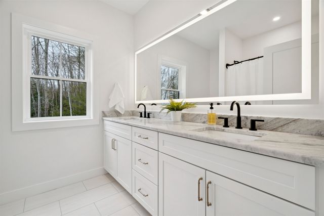 103 Temple Road, Sharon, NH 03458