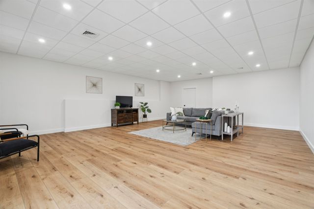 103 Temple Road, Sharon, NH 03458