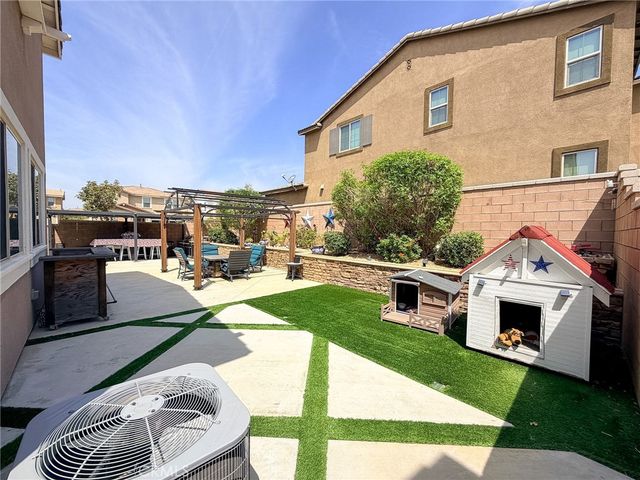 16640 Emerson ln, Fontana, CA 92336