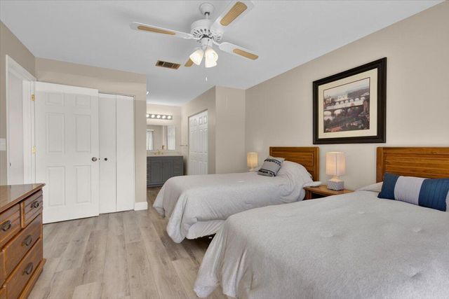 3303 SE Sandpiper Circle, Port St. Lucie, FL 34952