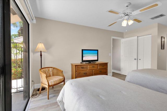3303 SE Sandpiper Circle, Port St. Lucie, FL 34952