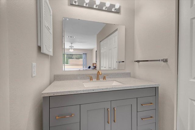 3303 SE Sandpiper Circle, Port St. Lucie, FL 34952