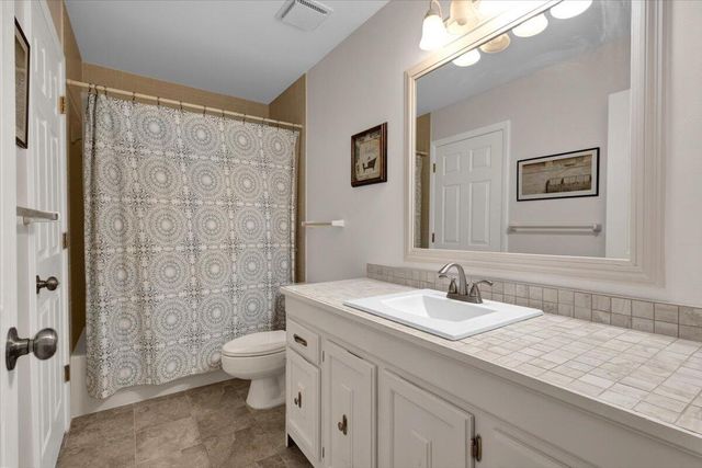 3303 SE Sandpiper Circle, Port St. Lucie, FL 34952